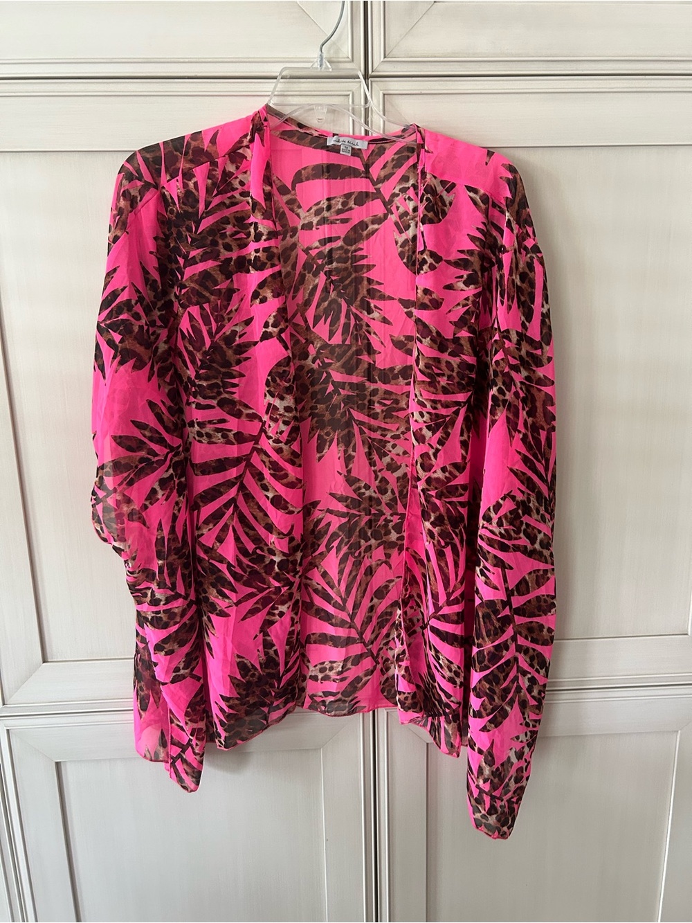 white birch Hot Pink Tropical Leopard Leaf Print Kimono